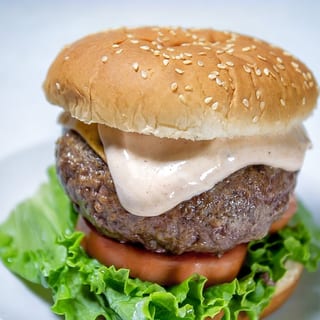 Quickie's Deluxe Burger