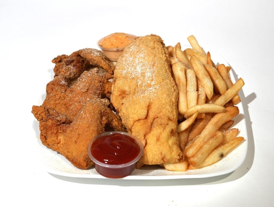 Snapper & Wings Platter.