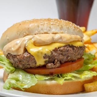 Com # 7 Burger Meal