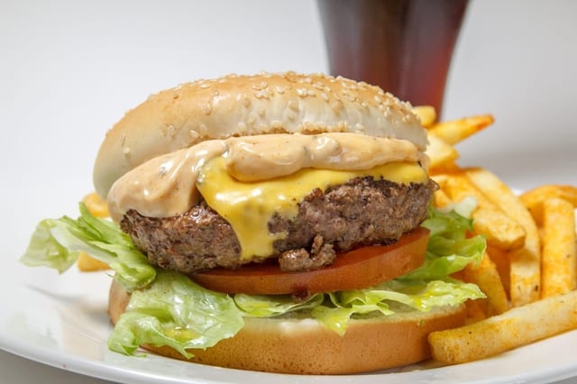  Com # 7 Burger Meal.