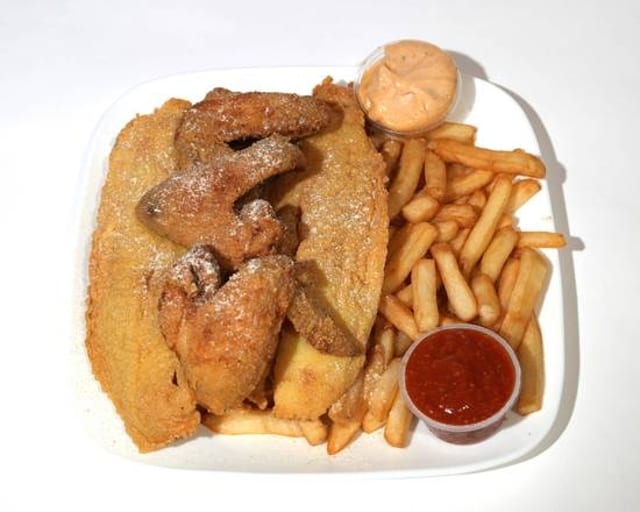 Catfish Wings Platter.